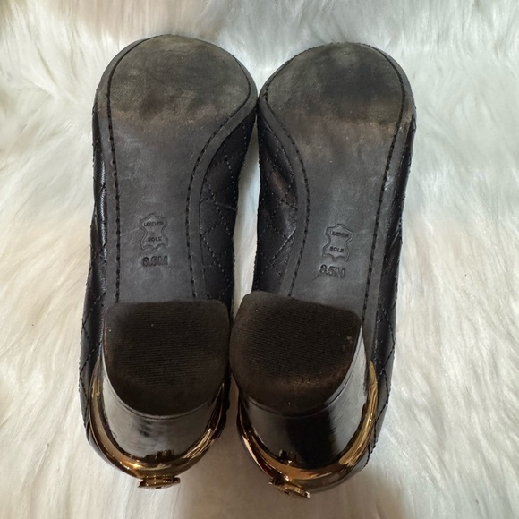 TORY BURCH shoe black quilted pumps gold logo cap toe shoes size 8.5 pump - Picture 6 of 10